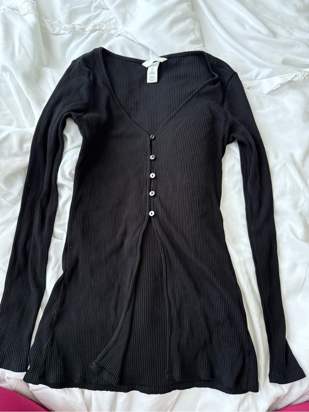 H&M Black Ribbed V-Neck Button-Front Long Sleeve Top